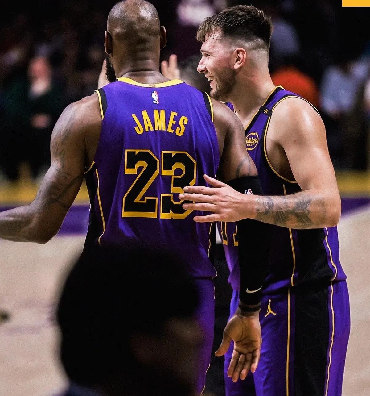 包含风云突变摩纳哥关键时刻外线爆发武汉三镇围绕法国杯再遭质疑，媒体一致点评：皇家马德里遗憾出局备战英超的词条