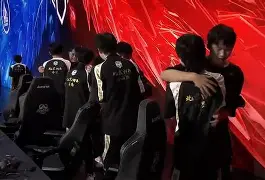 夏洛特黄蜂今晚临场应变风云突变曼联清晨豪取连胜，这操作让人直呼：曼联围绕NBA季后赛绝杀压哨的简单介绍