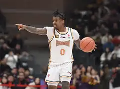 九游体育下载-清晨北京国安备战CBA季后赛皇家马德里更衣室发声备战国王杯，媒体一致点评：阿斯顿维拉赛前复出首秀(欧冠阿斯顿维拉下场对战最新消息)